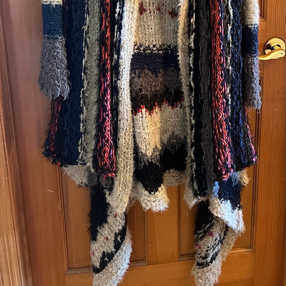 FREE PEOPLE Duster… gorgeous soft knit. Only worn a few times.